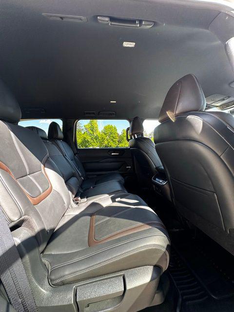 2025 Nissan Armada SL 4WD