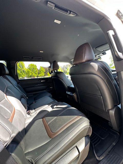2025 Nissan Armada SL 4WD