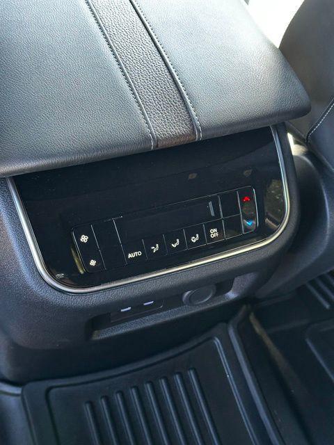 2025 Nissan Armada SL 4WD