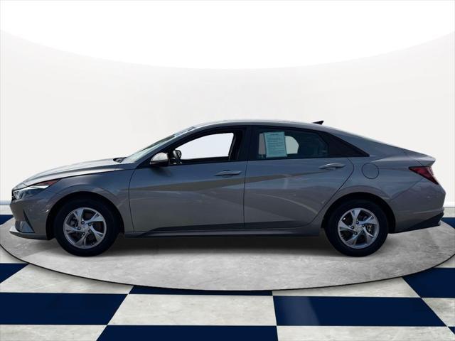 2023 Hyundai Elantra SE