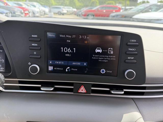 2023 Hyundai Elantra SE