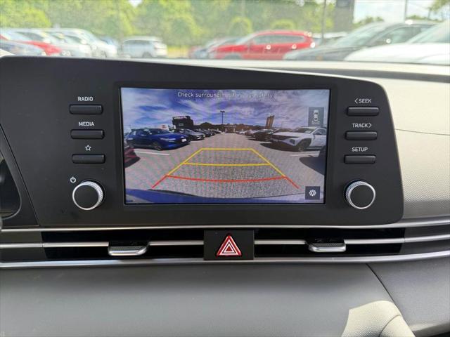 2023 Hyundai Elantra SE