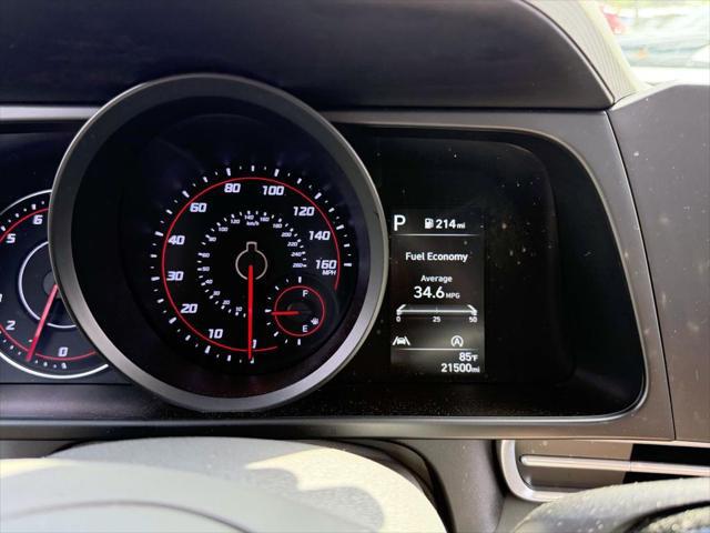 2023 Hyundai Elantra SE