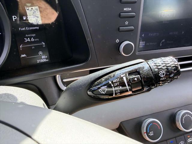 2023 Hyundai Elantra SE