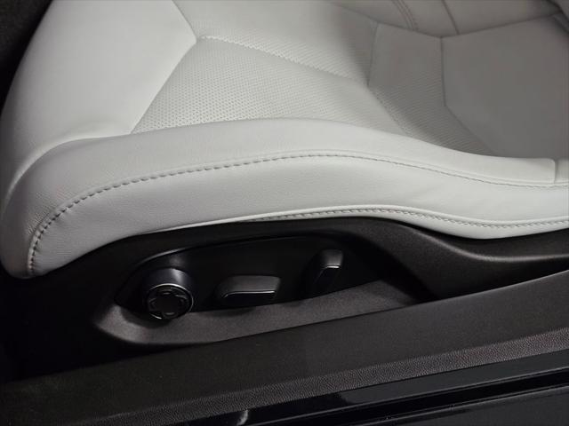 2024 Chevrolet Corvette Stingray RWD Convertible 2LT