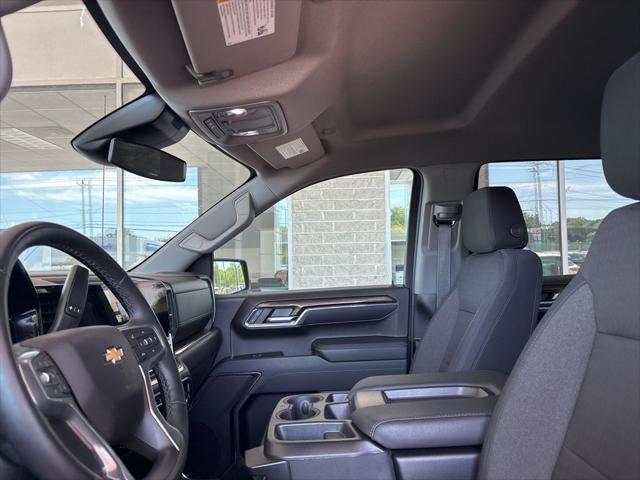 2024 Chevrolet Silverado 1500 4WD Crew Cab Short Bed LT with 2FL
