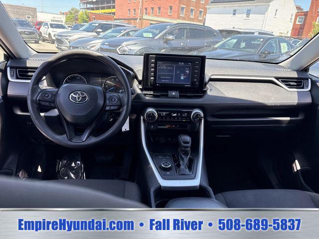 2020 Toyota RAV4 Hybrid LE