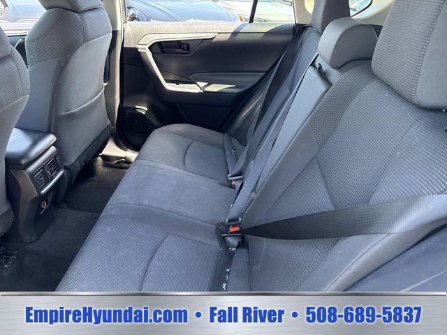 2020 Toyota RAV4 Hybrid LE