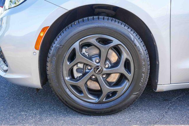 2022 Chrysler Pacifica Hybrid Limited