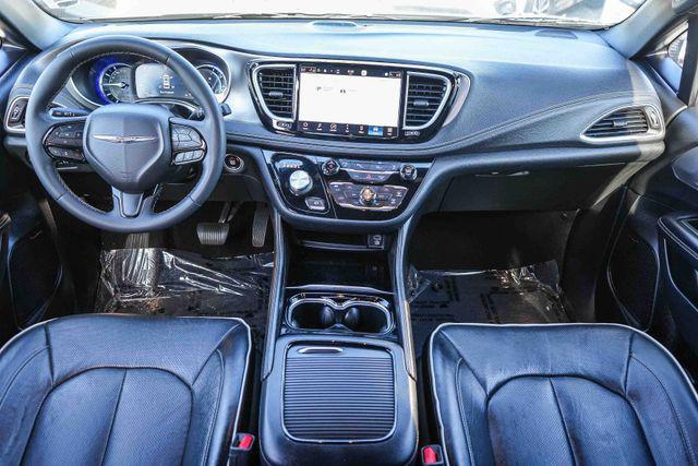 2022 Chrysler Pacifica Hybrid Limited