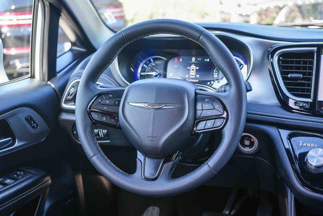 2022 Chrysler Pacifica Hybrid Limited
