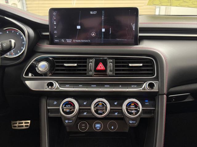 2023 Genesis G70 2.0T RWD