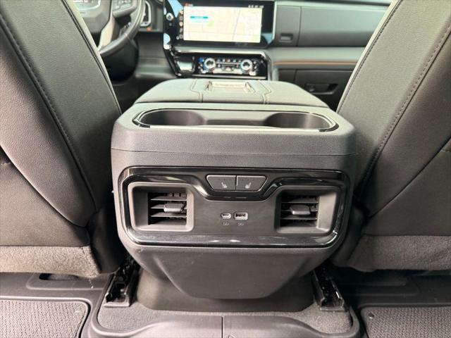 2022 GMC Sierra 1500 4WD Crew Cab Short Box AT4