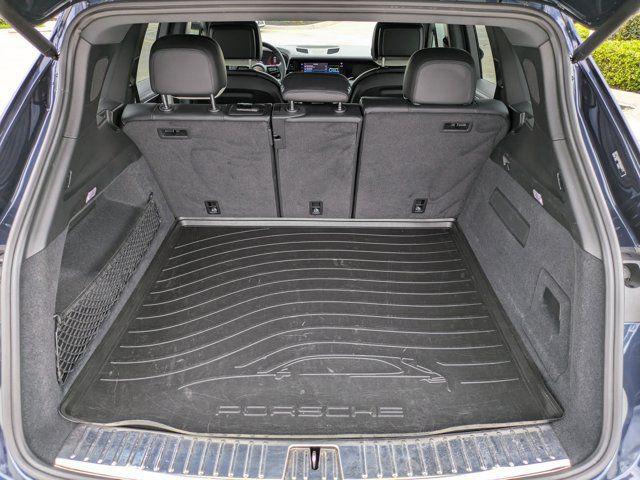 2024 Porsche Cayenne Base