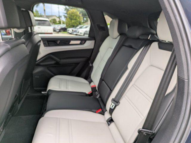 2024 Porsche Cayenne Base