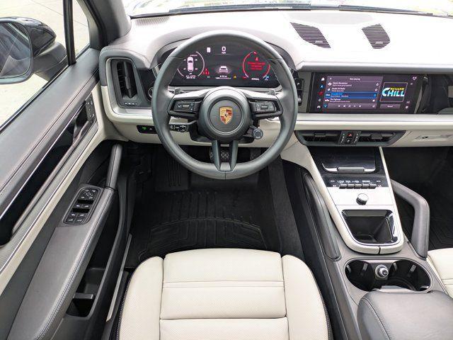 2024 Porsche Cayenne Base