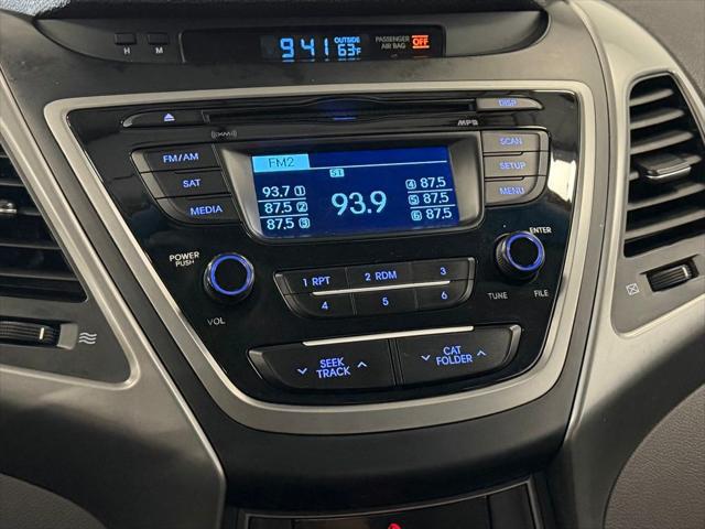 2016 Hyundai Elantra SE