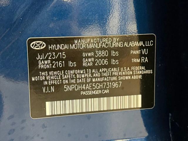 2016 Hyundai Elantra SE