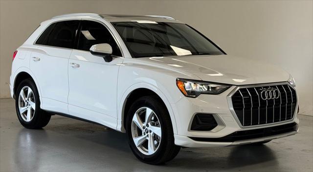 2022 Audi Q3 Premium 40 TFSI quattro Tiptronic