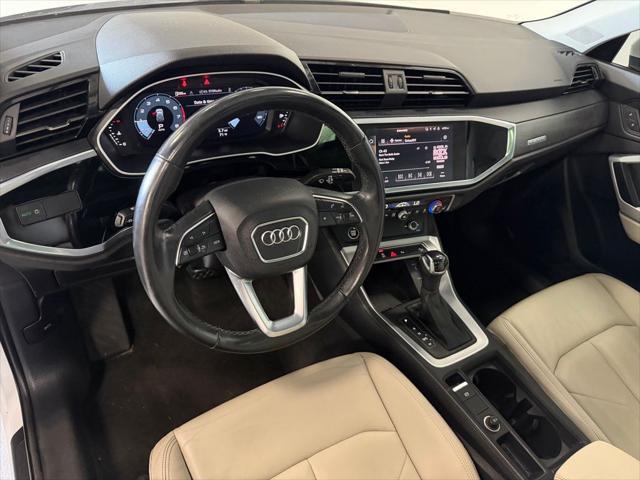 2022 Audi Q3 Premium 40 TFSI quattro Tiptronic