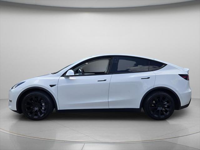 2022 Tesla Model Y Long Range Dual Motor All-Wheel Drive