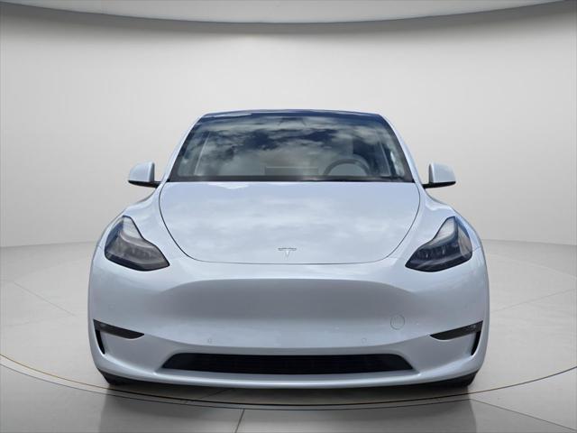2022 Tesla Model Y Long Range Dual Motor All-Wheel Drive