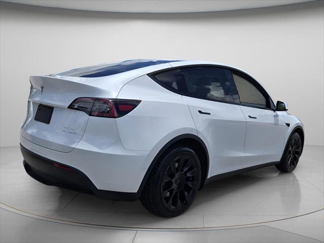 2022 Tesla Model Y Long Range Dual Motor All-Wheel Drive
