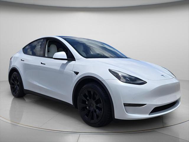 2022 Tesla Model Y Long Range Dual Motor All-Wheel Drive