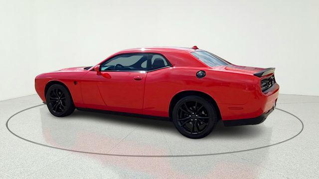 2016 Dodge Challenger SXT Plus