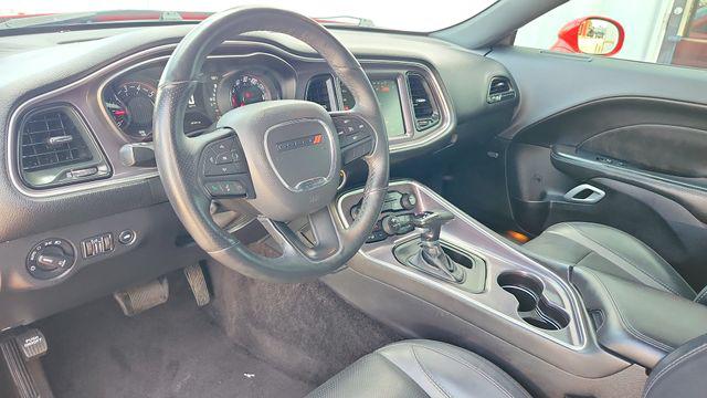 2016 Dodge Challenger SXT Plus
