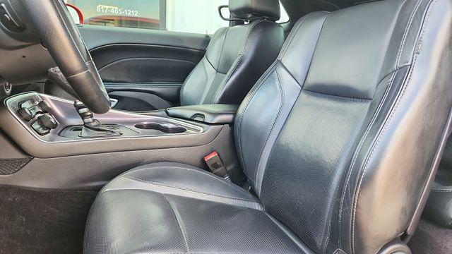 2016 Dodge Challenger SXT Plus