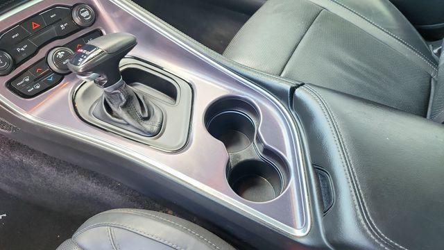 2016 Dodge Challenger SXT Plus