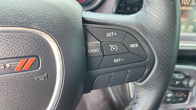 2016 Dodge Challenger SXT Plus