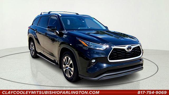 2022 Toyota Highlander XLE for sale in Arlington, TX