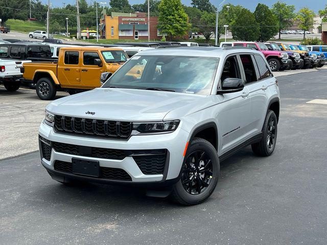 2026 Jeep Grand Cherokee GRAND CHEROKEE LAREDO ALTITUDE 4X4 2026 Jeep Grand Cherokee GRAND CHEROKEE LAREDO ALTITUDE 4X4