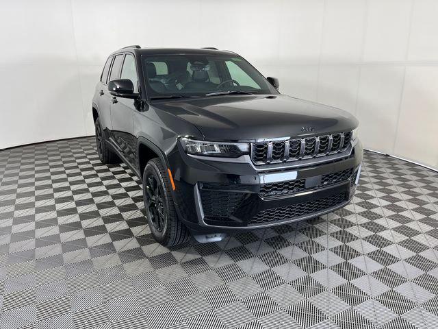 2026 Jeep Grand Cherokee GRAND CHEROKEE LAREDO ALTITUDE 4X4