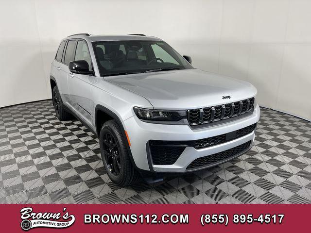 2026 Jeep Grand Cherokee GRAND CHEROKEE LAREDO ALTITUDE 4X4