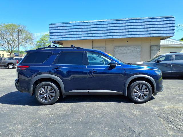2023 Nissan Pathfinder SV 4WD