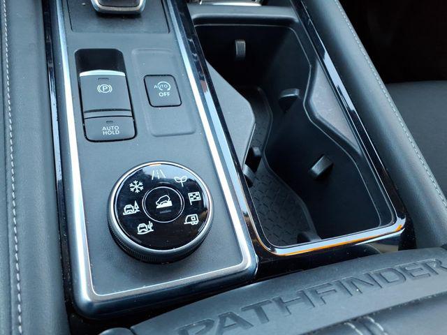 2023 Nissan Pathfinder SV 4WD