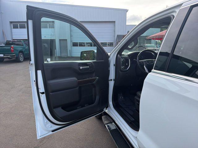 2022 GMC Sierra 1500 Limited 4WD Crew Cab Short Box SLT