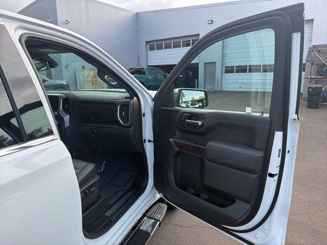 2022 GMC Sierra 1500 Limited 4WD Crew Cab Short Box SLT