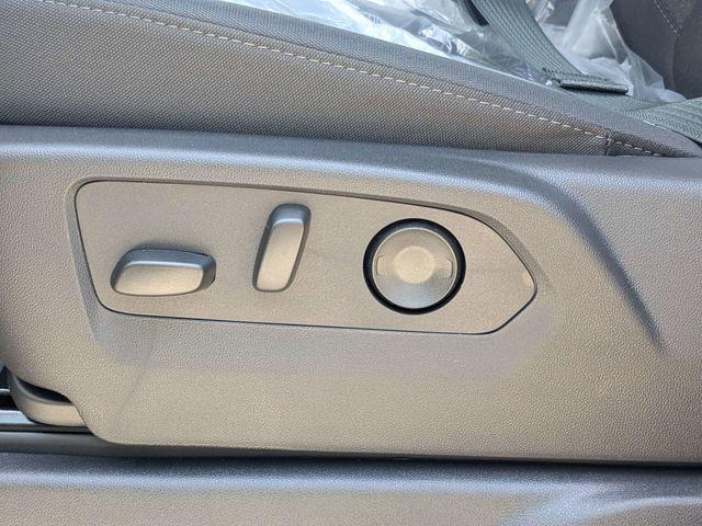2026 Chevrolet Silverado 2500HD Crew Cab, Standard Bed, WT, 4WD