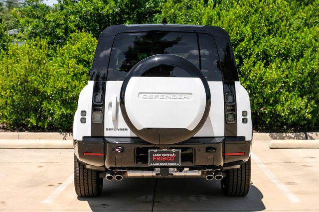 2026 Land Rover Defender P500 V8