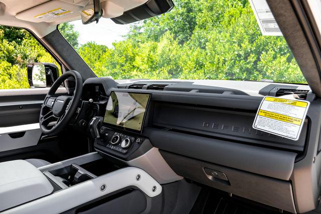 2026 Land Rover Defender P500 V8