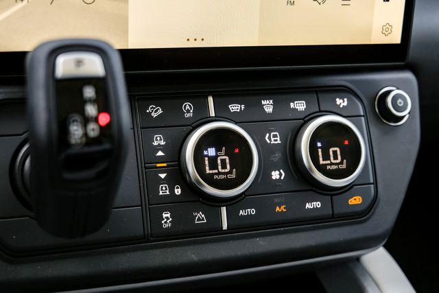 2026 Land Rover Defender P500 V8