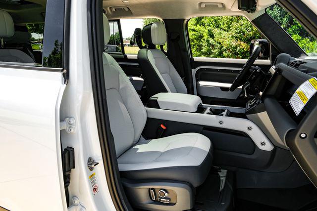 2026 Land Rover Defender P500 V8