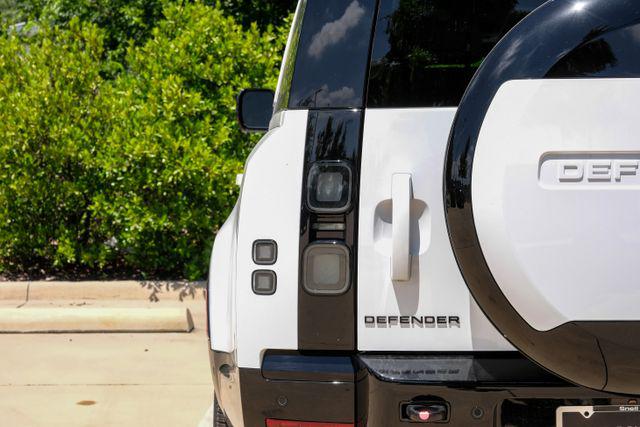 2026 Land Rover Defender P500 V8