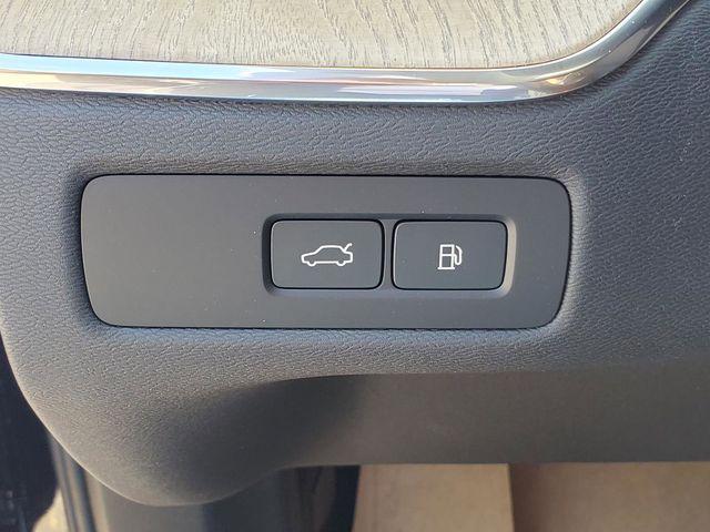 2026 Volvo XC60 Plug-In Hybrid Plus, T8 AWD Electric/Gasoline, Dark