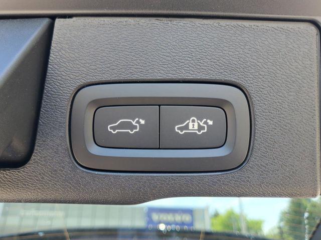 2026 Volvo XC60 Plug-In Hybrid Plus, T8 AWD Electric/Gasoline, Dark
