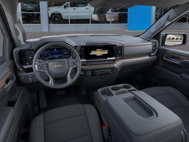 2026 Chevrolet Silverado 1500 4WD Crew Cab Short Bed LT with 2FL